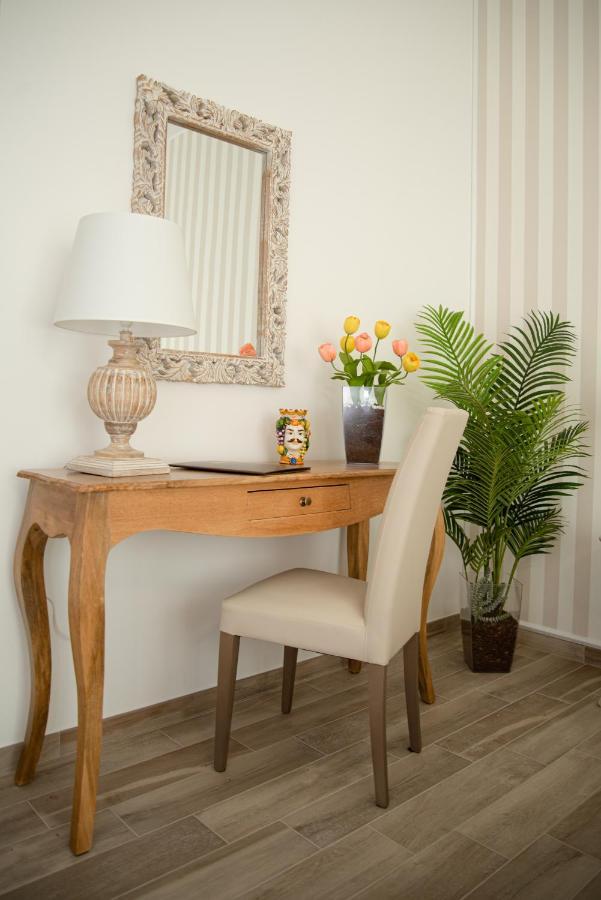Porta Aragonese Luxury Rooms باليرمو المظهر الخارجي الصورة